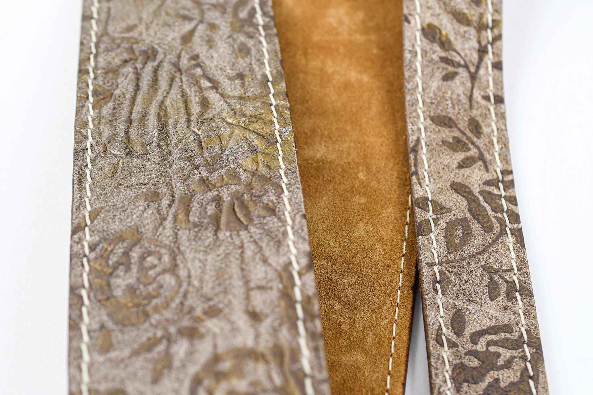 Magrabo Holes HS Embossed Rosa Dorata 6cm