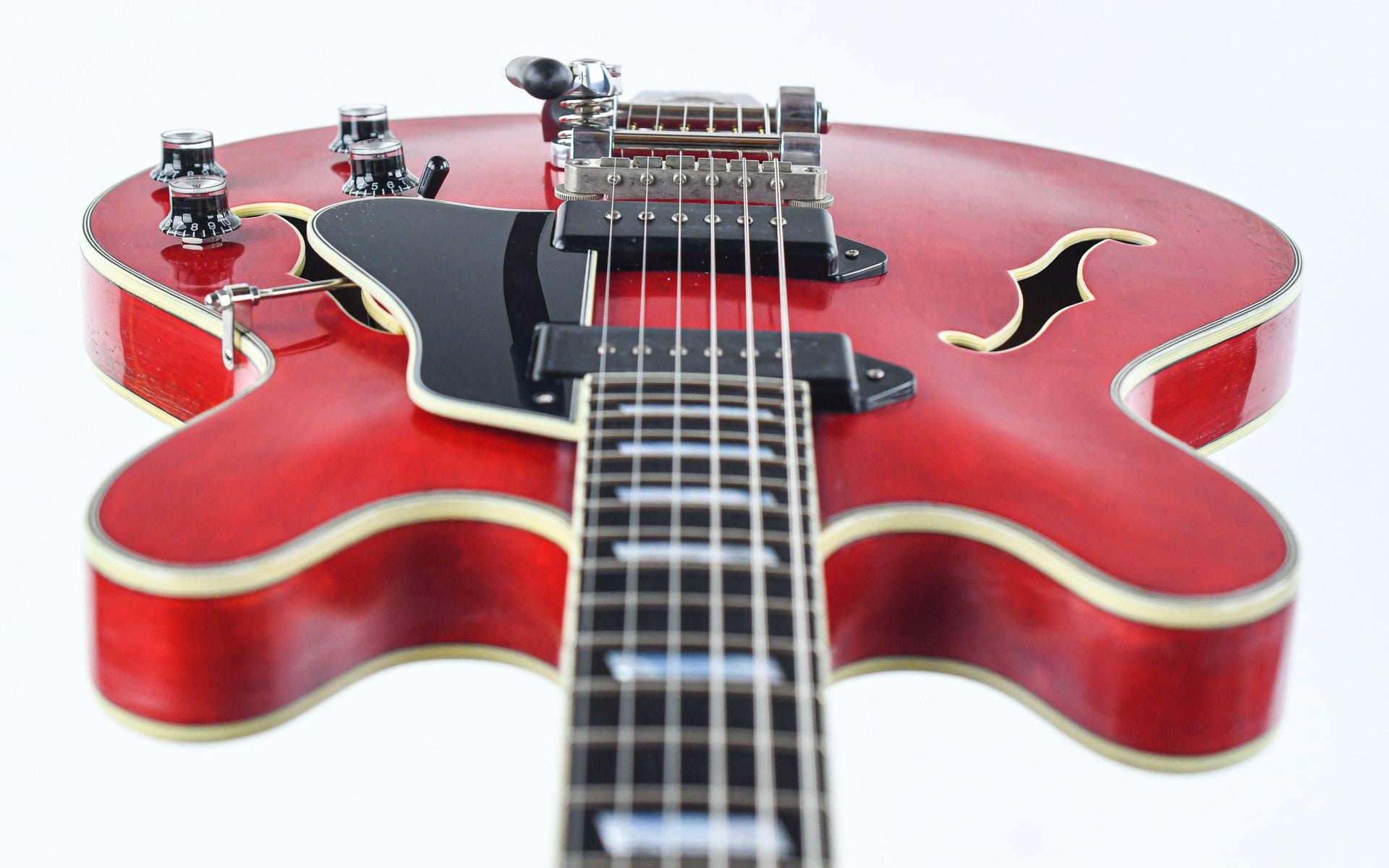 Eastman T64/v Antique Red Bigsby
