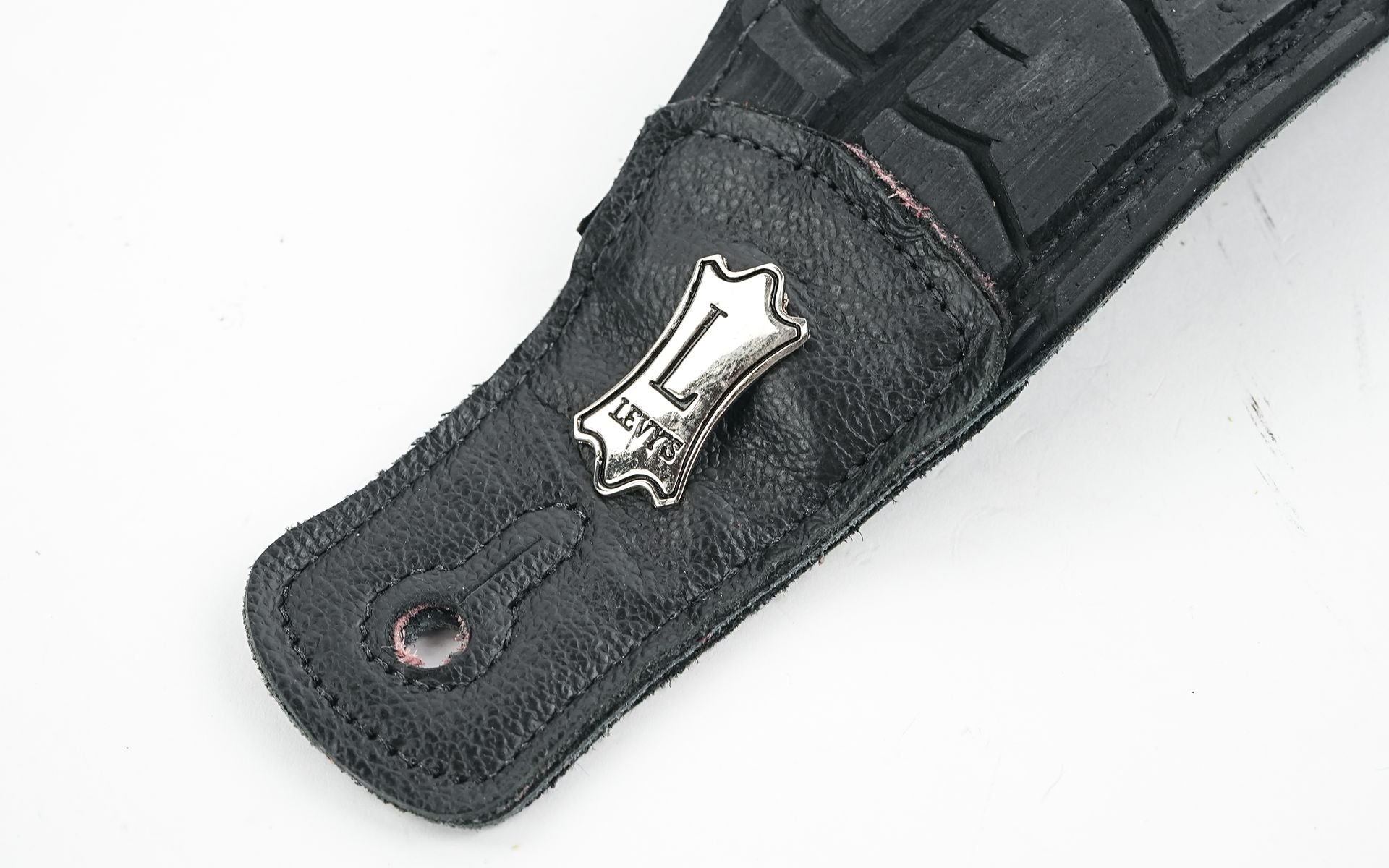 Levy's Strap Car Tire M26TR