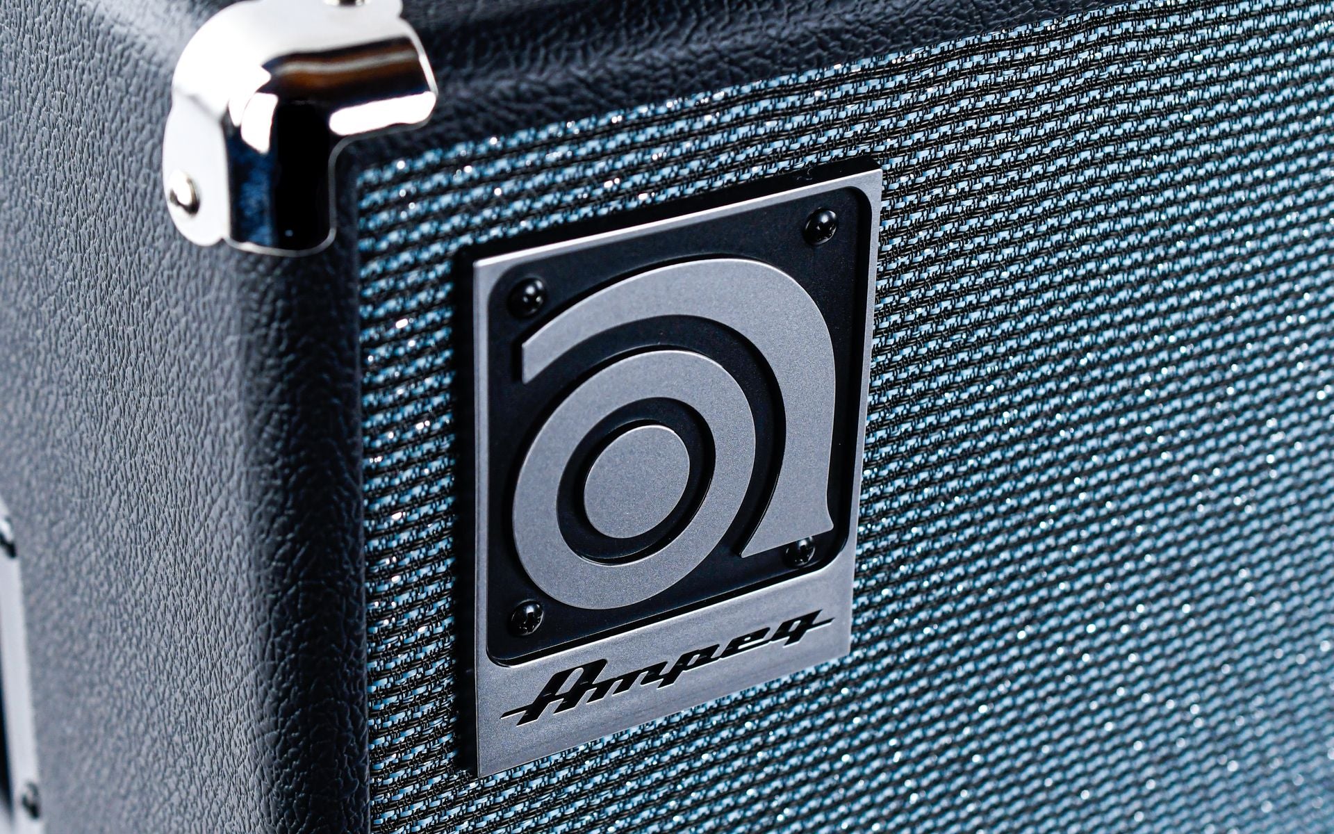 Ampeg SVT 212 AV 2x12" 600W Speaker Cabinet