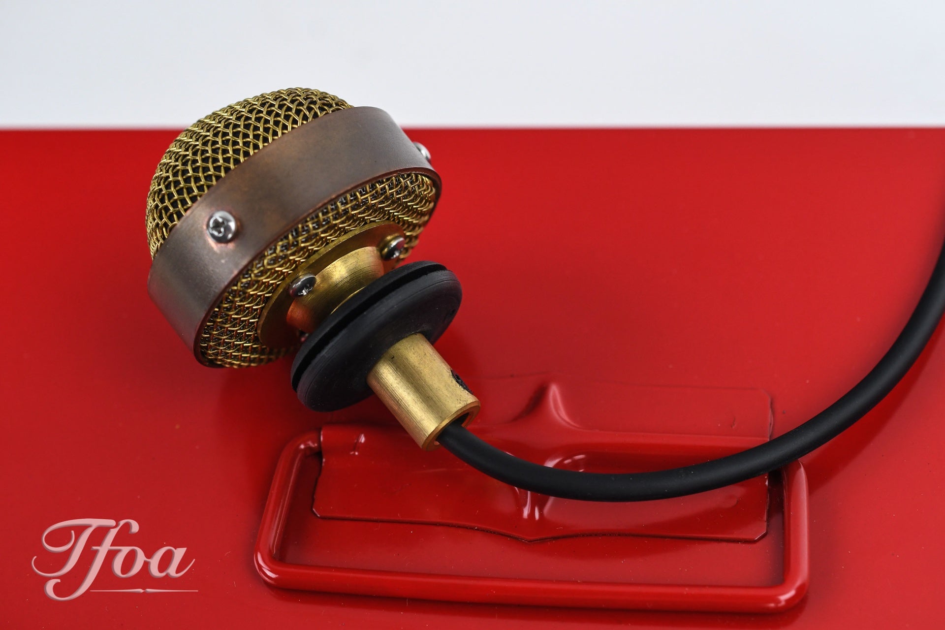 Ear Trumpet Labs Nadine for Upright Bass