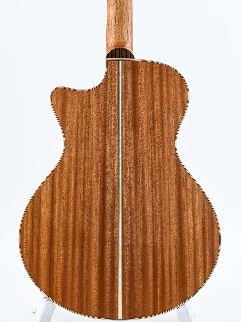 Lakewood A14CP Mahogany Cedar-6.jpg