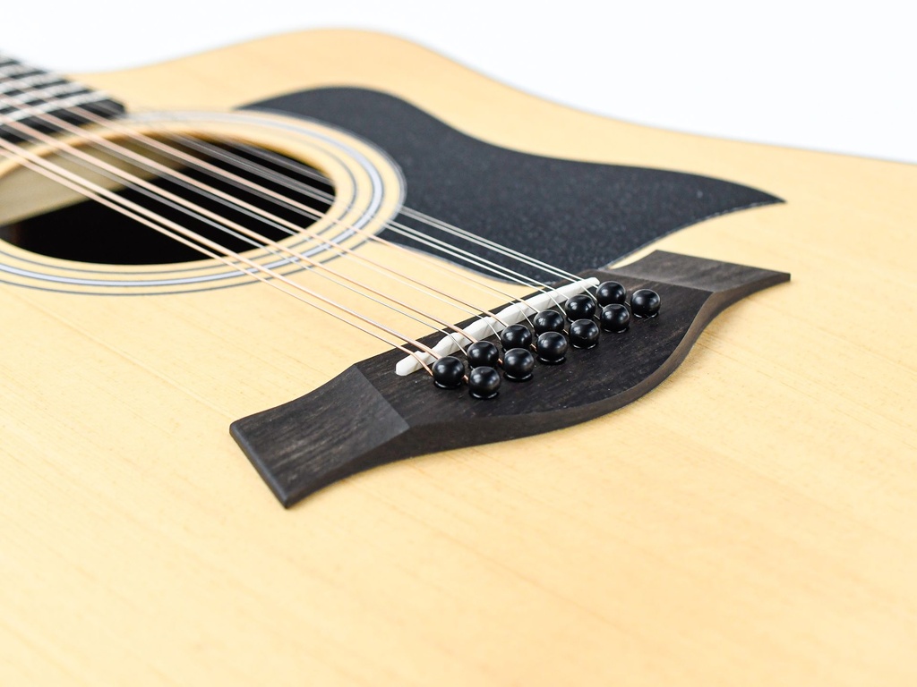 Taylor 150ce 12 String-10.jpg