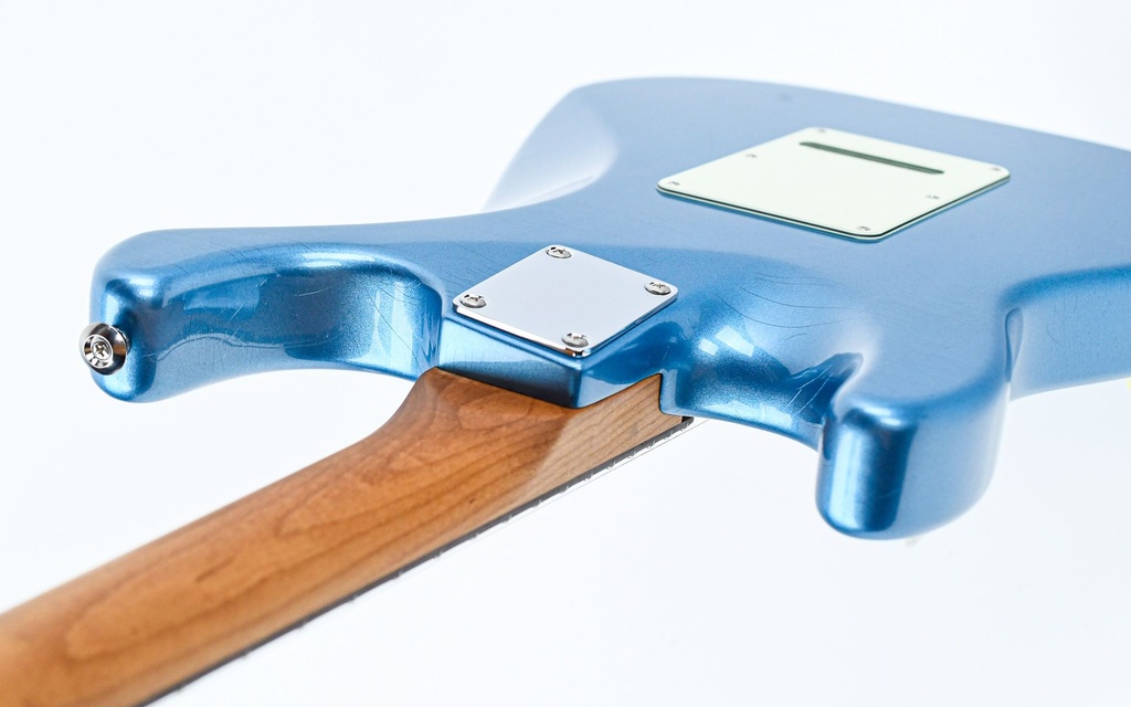 Suhr Classic S Vintage Limited Lake Placid Blue HSS-9.jpg