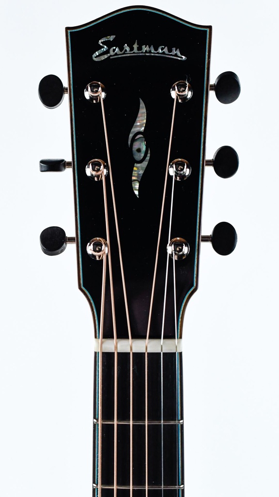 Eastman Luthier OMCE Quilted Sapele European Spruce-4.jpg