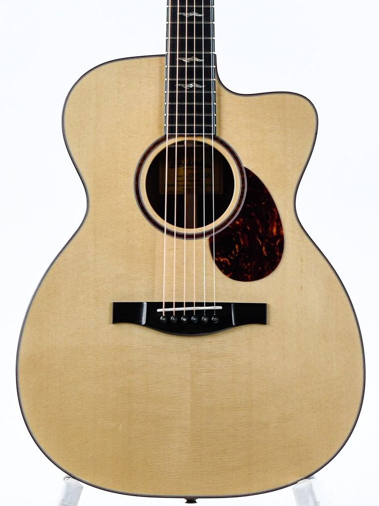 Eastman Luthier OMCE Quilted Sapele European Spruce-3.jpg