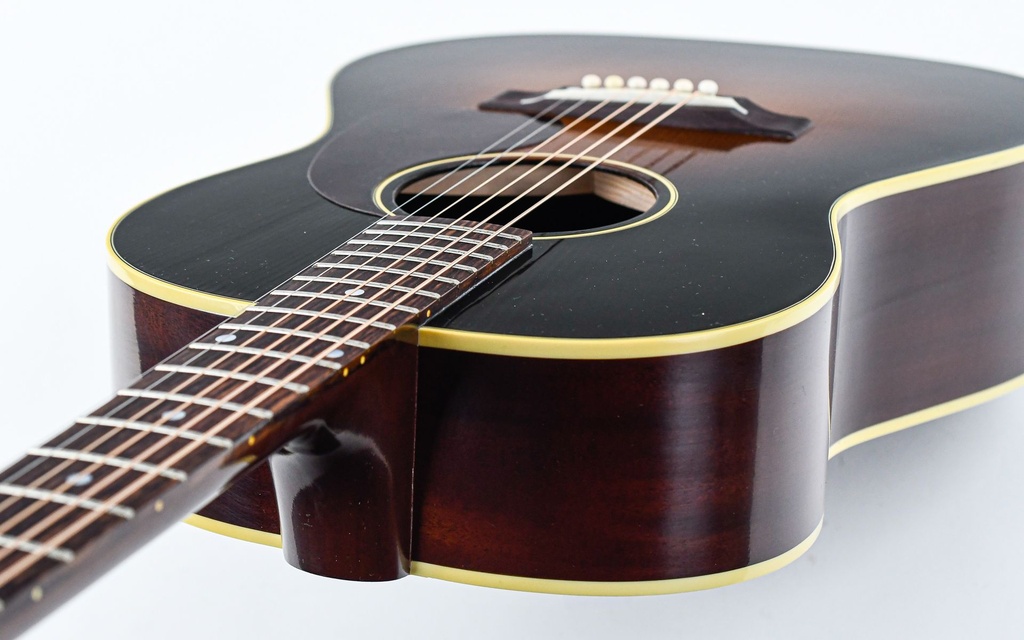 Gibson 1942 Banner LG-2 Vintage Sunburst-8.jpg