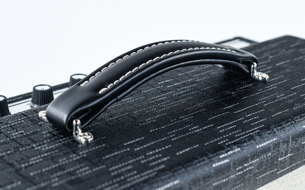 Supro Amulet 1x12 Combo-3.jpg