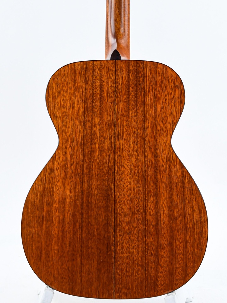 [141] McNally Foundation Series OM Mahogany Spruce 2022-6.jpg