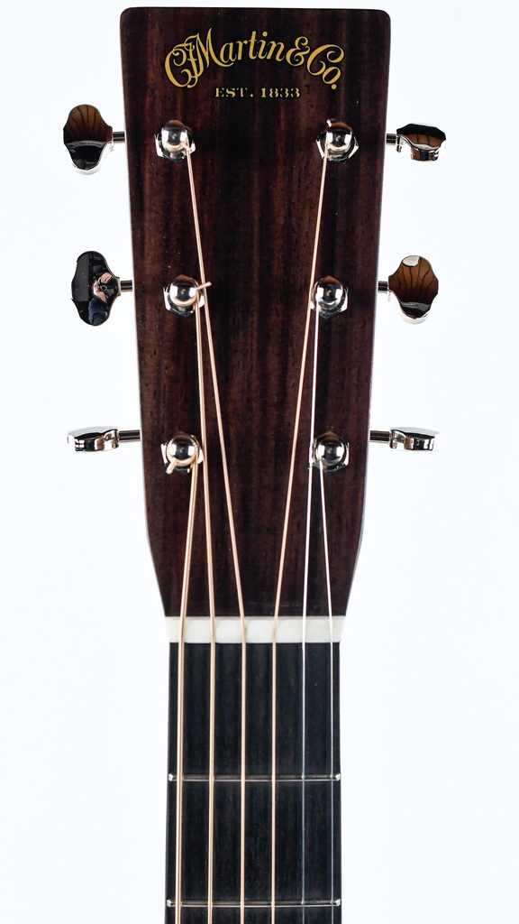Martin Custom Shop OM28 Guatamalan Rosewood Sitka Spruce NOS-4.jpg