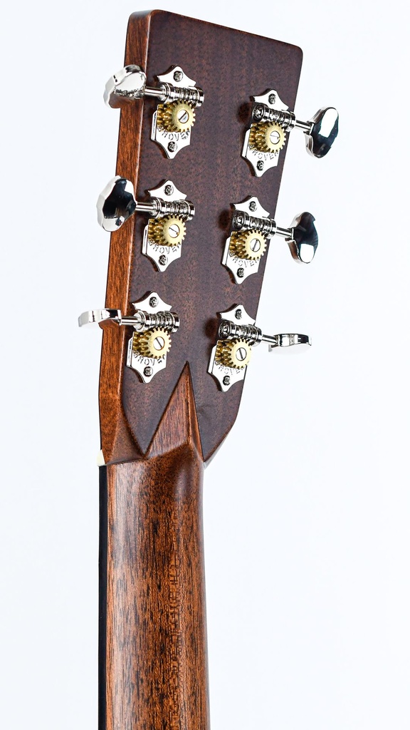 Martin Custom Shop OM28 Guatamalan Rosewood Sitka Spruce NOS-5.jpg