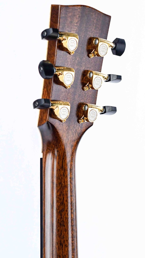 Goodall 000 12 Fret Macassar Ebony AAA Italian Spruce 2019-7.jpg