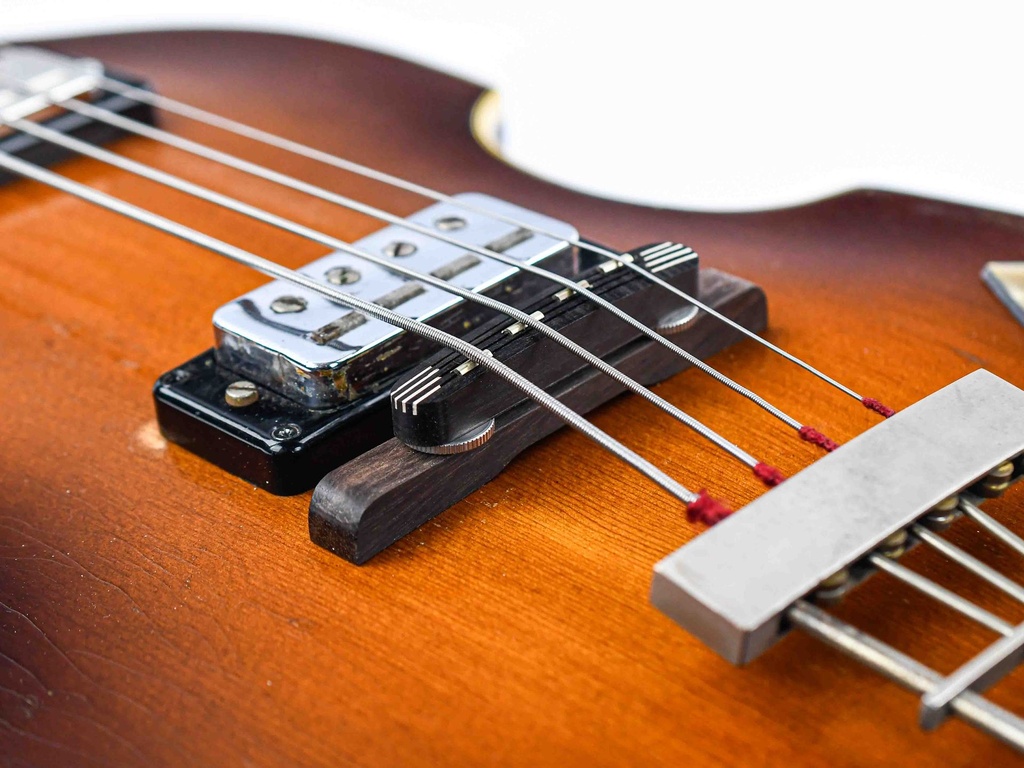 Höfner 500-1 Ignition Violin Bass Sunburst 1964-10.jpg