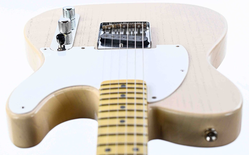 [VO24-0322] Kauffmann 56 E Paulownia Dessert Sand Light Aged-13.jpg