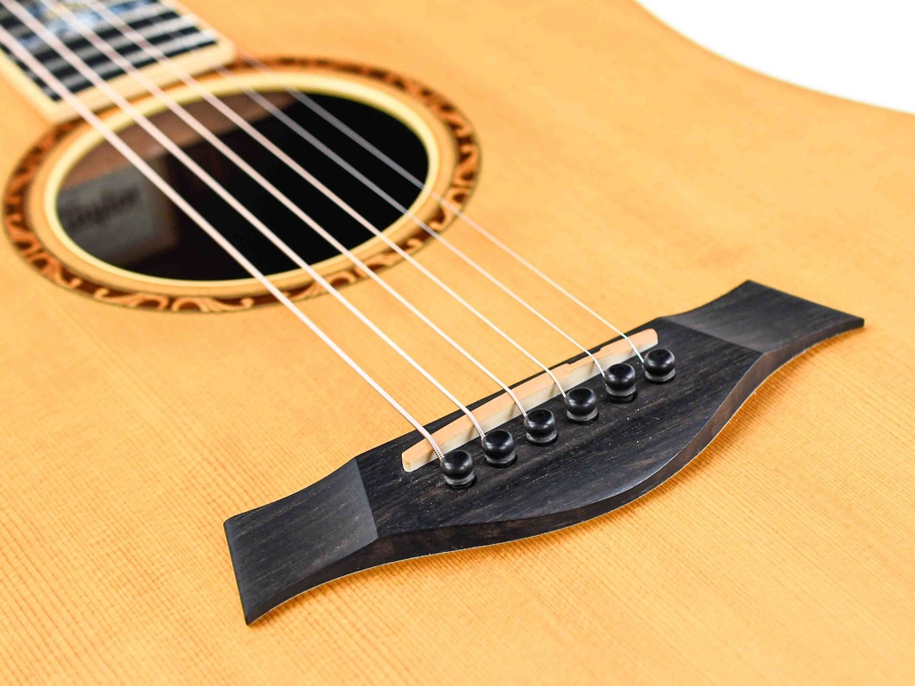 [99072-066] Taylor XXV-DR Limited no. 43 of 500 1999-10.jpg