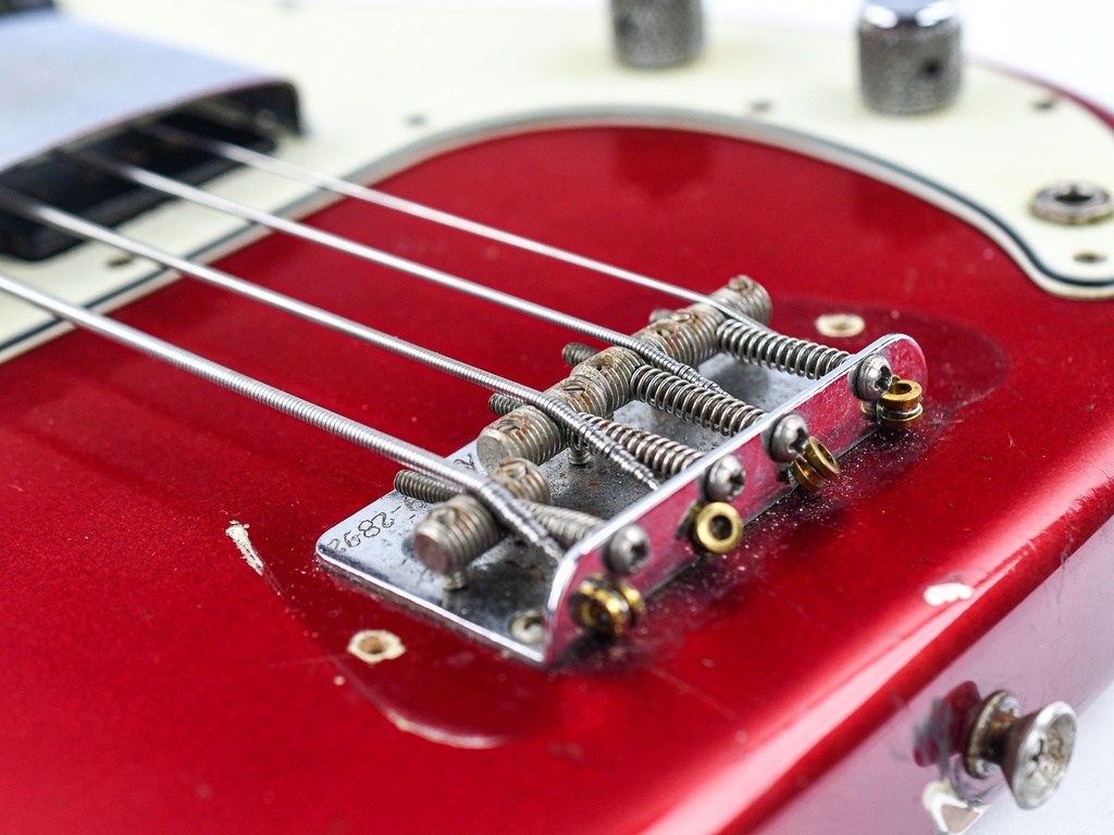 Fender Precision Bass Candy Apple Red 1965-14.jpg