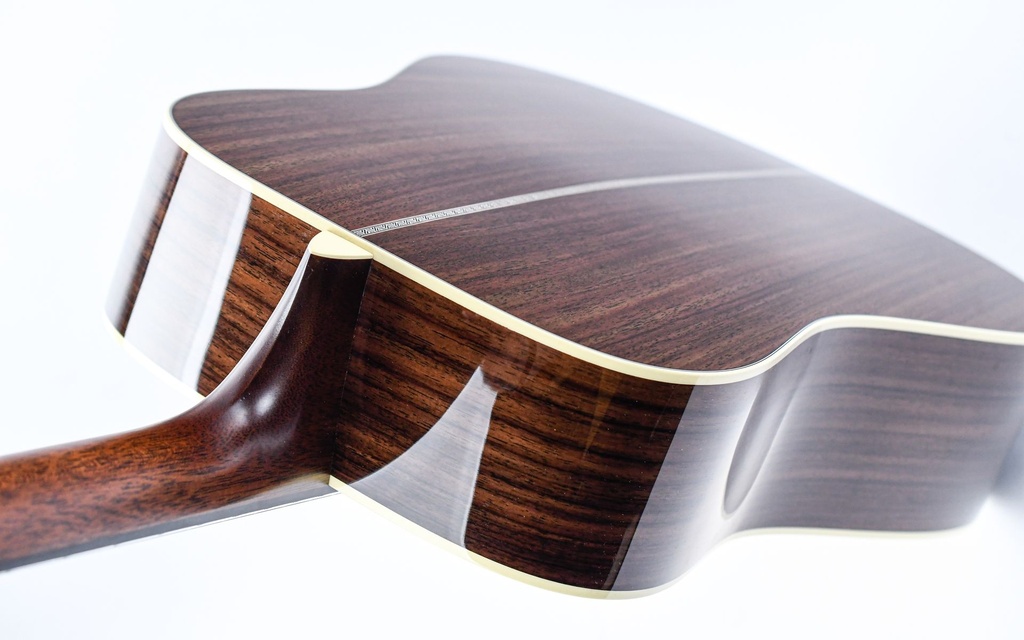 Martin HD28 Standard Refresh Natural-9.jpg