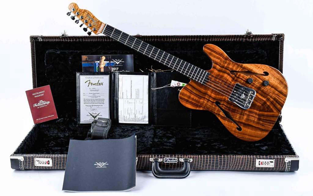 Fender Custom Shop Esquire Thinline Koa-1.jpg