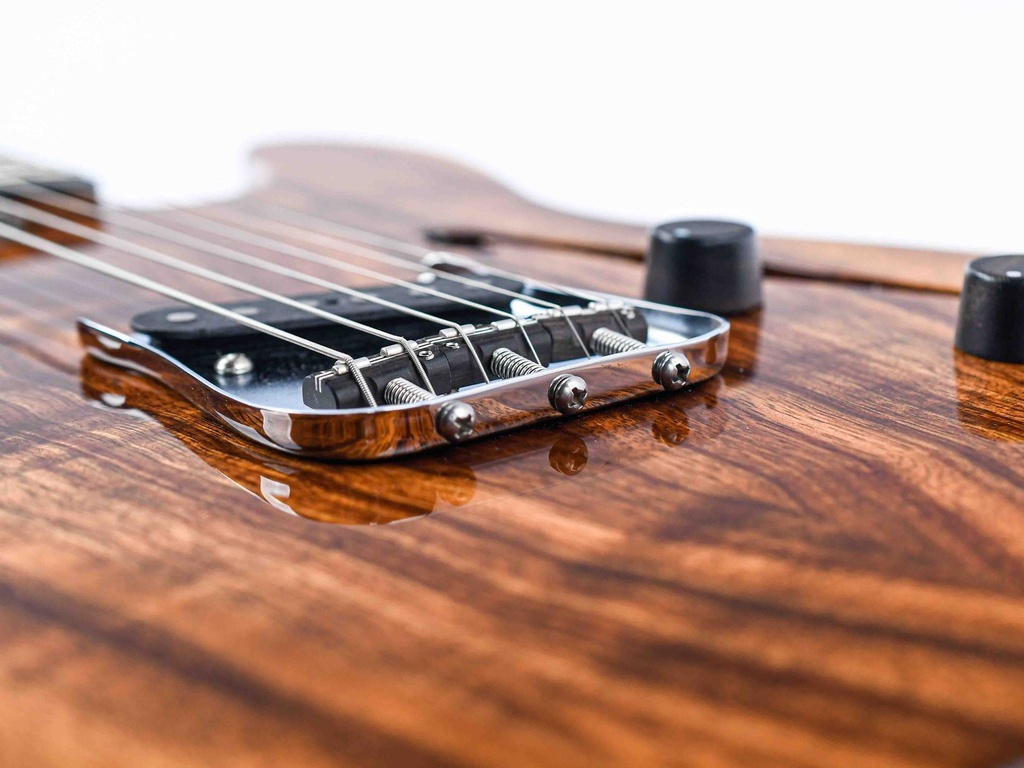 Fender Custom Shop Esquire Thinline Koa-11.jpg