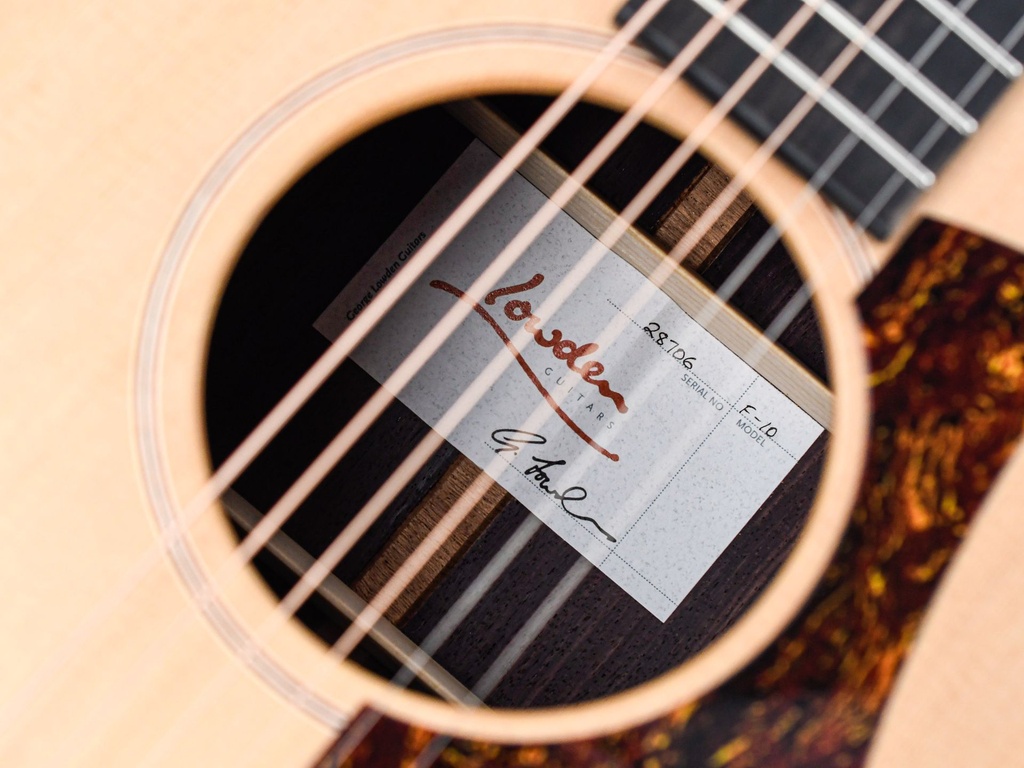 Lowden F10 Rosewood Cedar-11.jpg