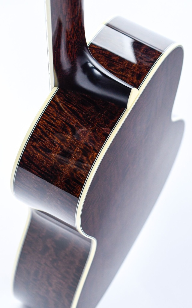 Bourgeois LDB2 Aged Tone Beeswing Mahogany Adirondack Argentine Grey 2024-9.jpg