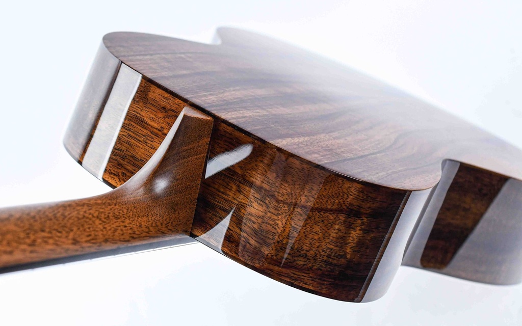 Martin Custom Shop 000 12 Fret Koa #2863126-9.jpg