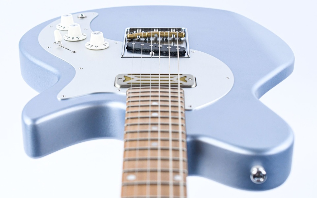 [FT-SC'52-IBM] Eastman FullerTone SC 52 Ice Blue Metallic-12.jpg