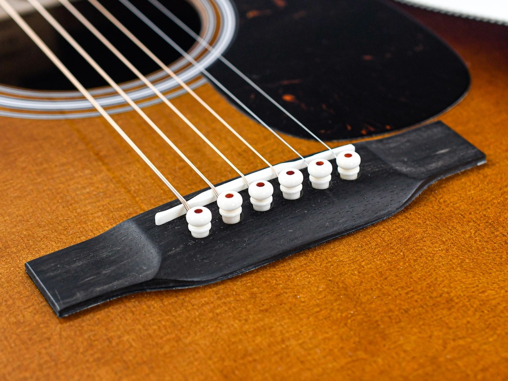 [GMA 000-28-AMB-GE] Martin 00028 Standard Refresh Ambertone-11.jpg