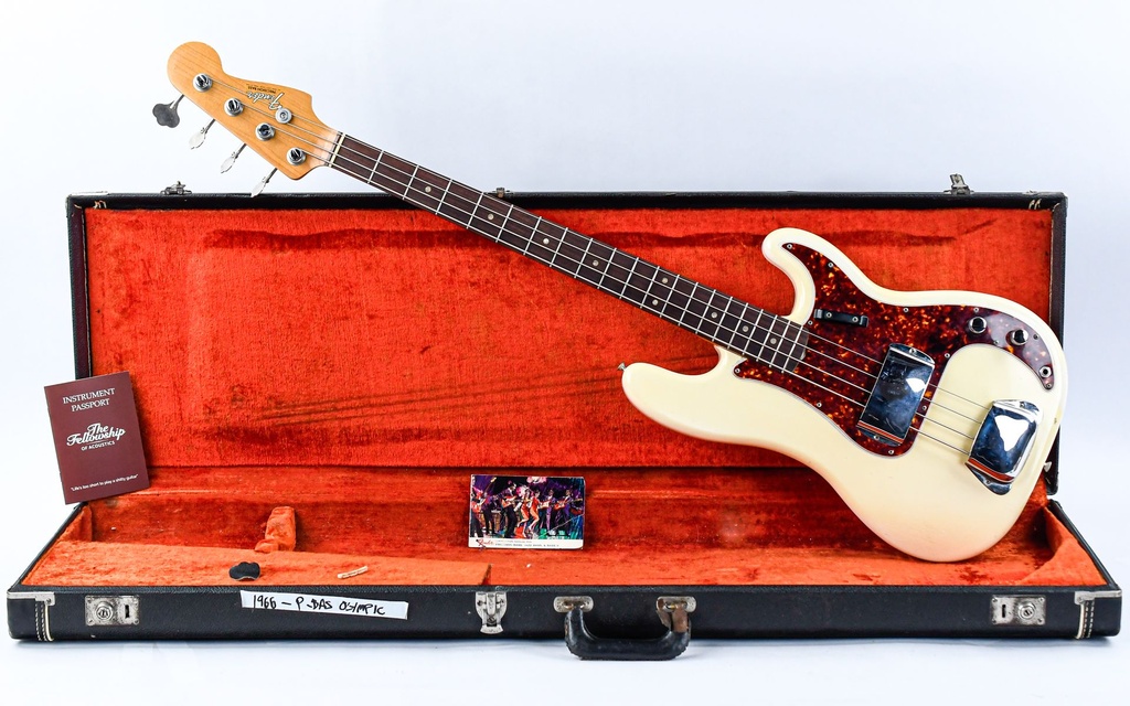Fender Precision Bass Olympic White 1966-1.jpg
