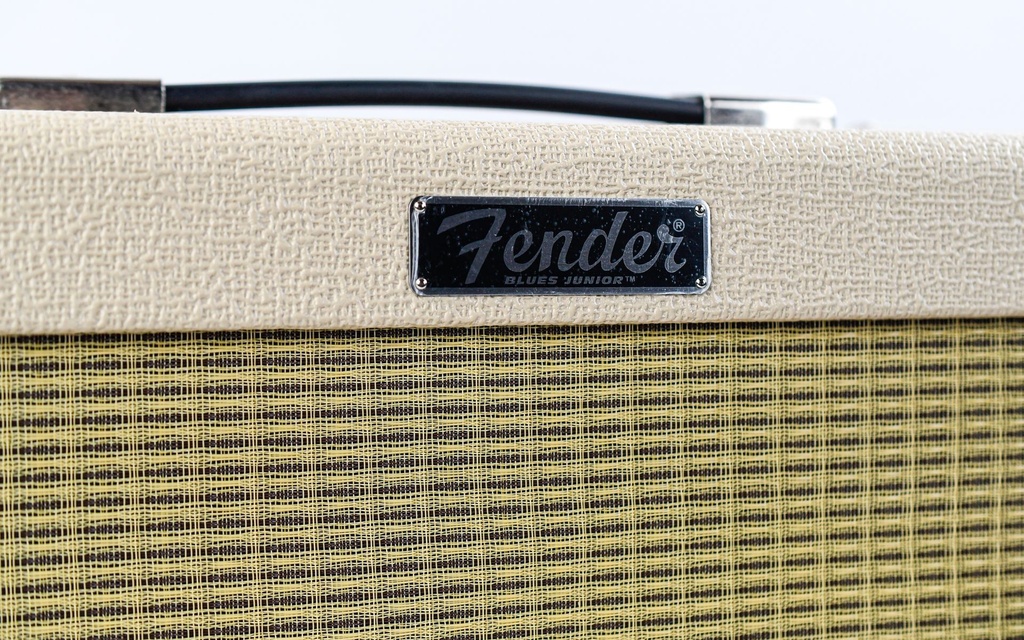 Fender FSR Blues Junior Nubtex Blonde-4.jpg