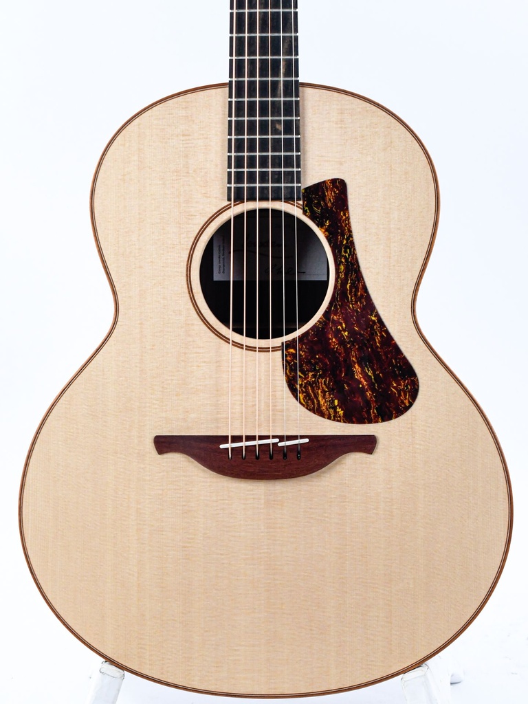 Lowden F12 Rosewood Sitka-4.jpg