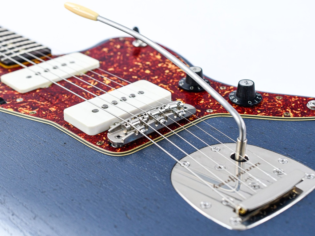 Kauffmann 63 JM Paulownia Charcoal Frost Metalic Medium Aged-11.jpg