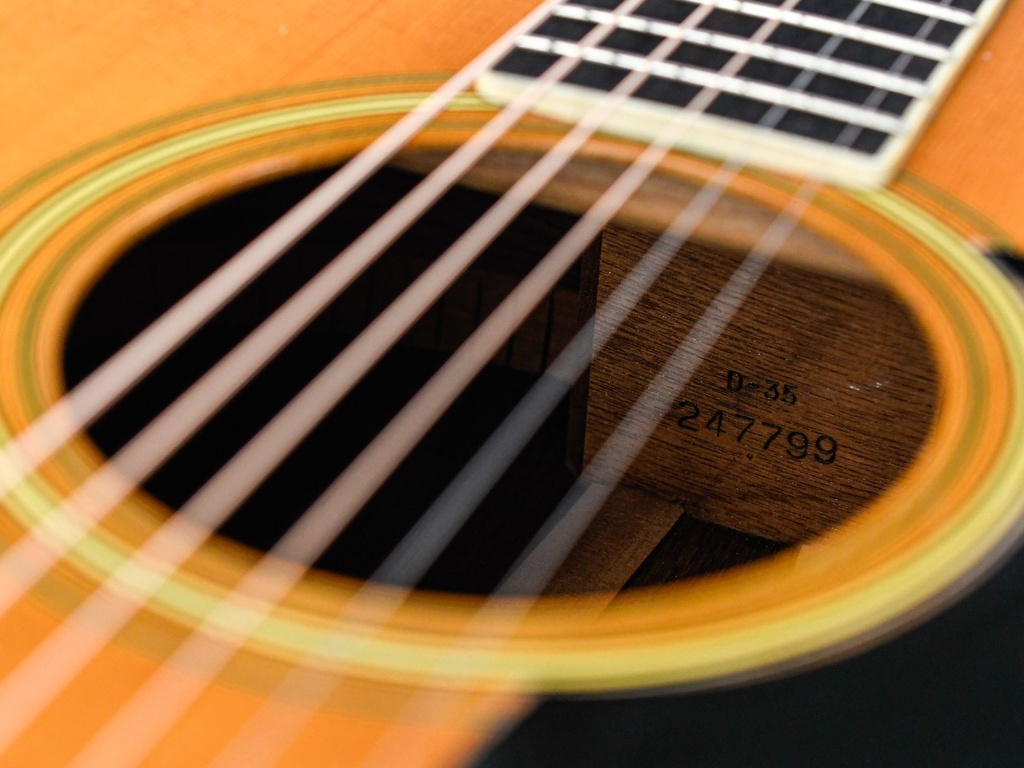 [1969] Martin D35 Brazilian Rosewood 1969-11.jpg