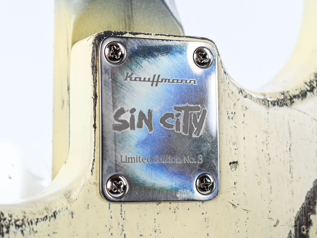 Kauffmann '57 Sin City Graphic Novel-9.jpg