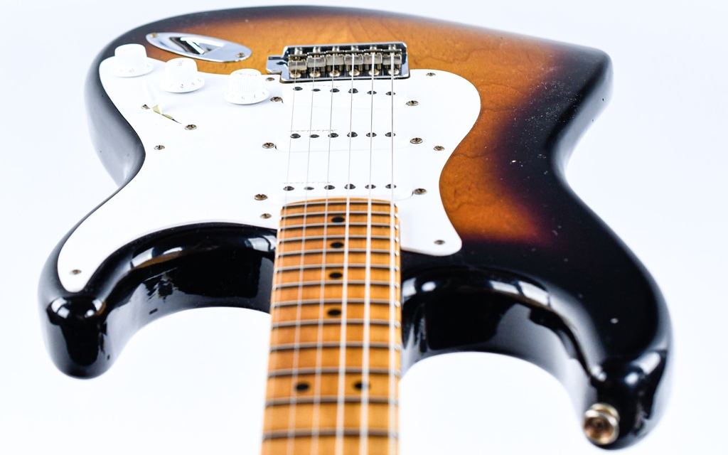 [9236008183] Fender Eric Clapton Stratocaster Journeyman Relic 2 Tone Sunburst-13.jpg