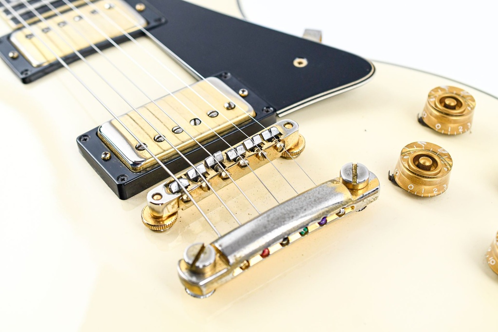 Gibson Les Paul Custom Alpine White Refin 1976-12.jpg