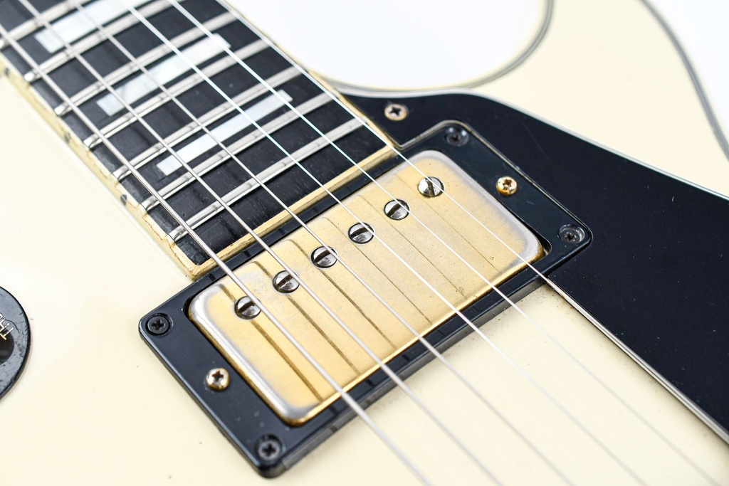 Gibson Les Paul Custom Alpine White Refin 1976-13.jpg