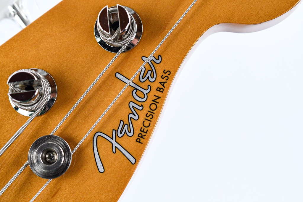 Fender Vintera II 60s Precision Bass Olympic White-14.jpg