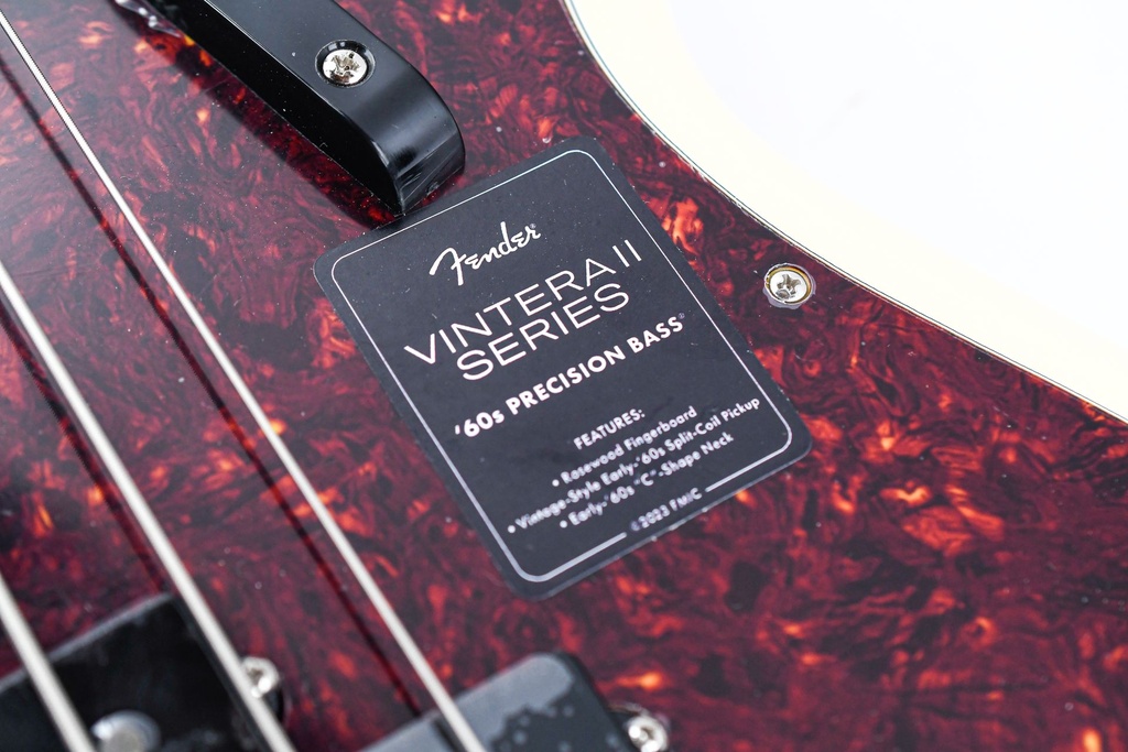 Fender Vintera II 60s Precision Bass Olympic White-10.jpg