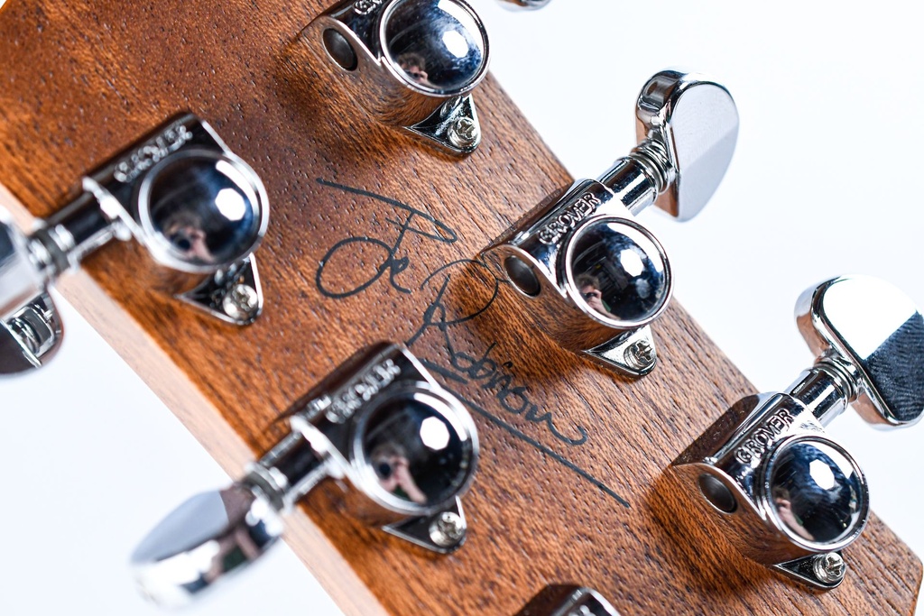 Maton EBG808C Joe Robinson 2021-6.jpg