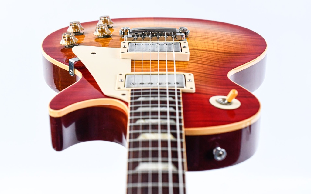 Gibson Custom Shop Les Paul Standard R9 Cherry Sunburst 2007-12.jpg