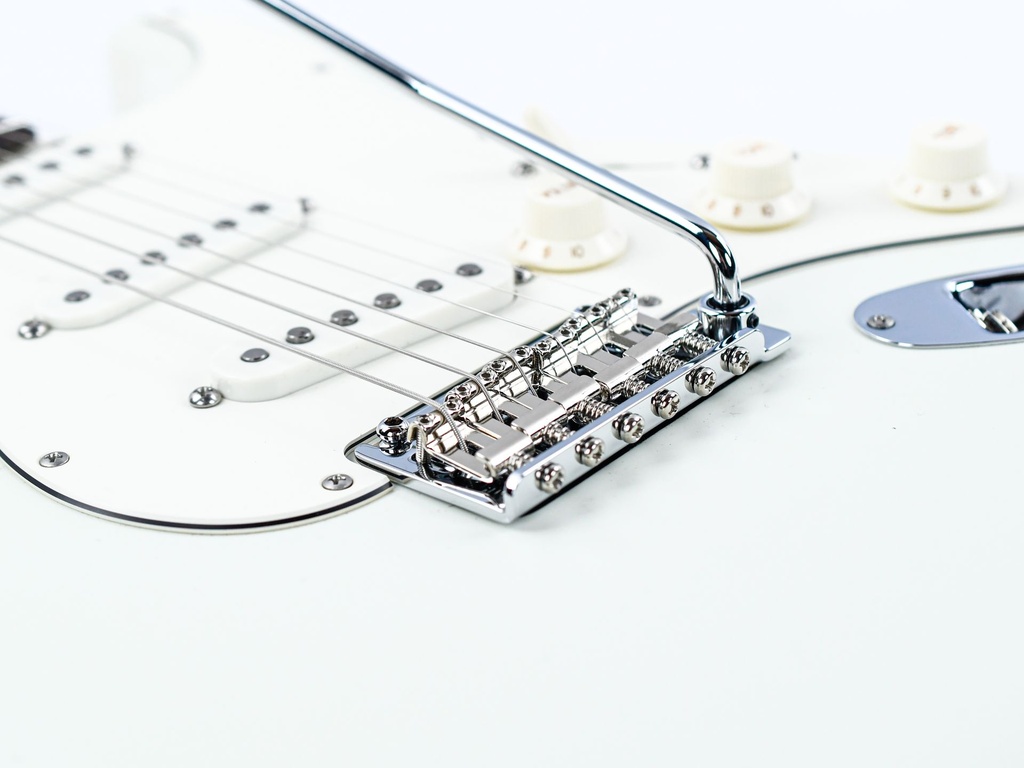 Suhr Classic S Antique, OLW, IRW, SSS-11.jpg