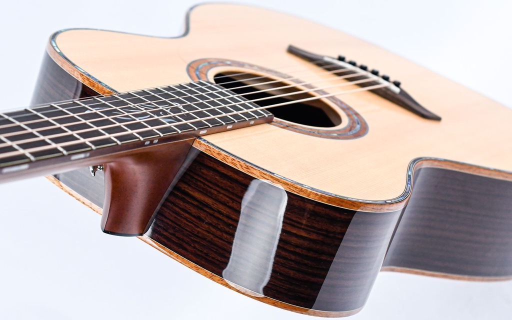 Furch Red OM-SR Sitka Rosewood 2023-8.jpg