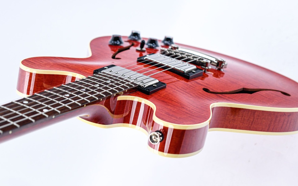 Collings I35LC Faded Cherry 2012-8.jpg