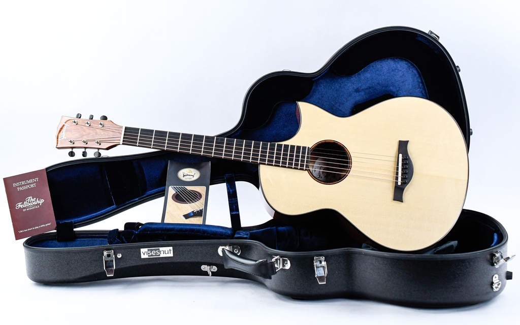 Volker Hörauf HO11 12 Fret African Koa Swiss Spruce-1.jpg