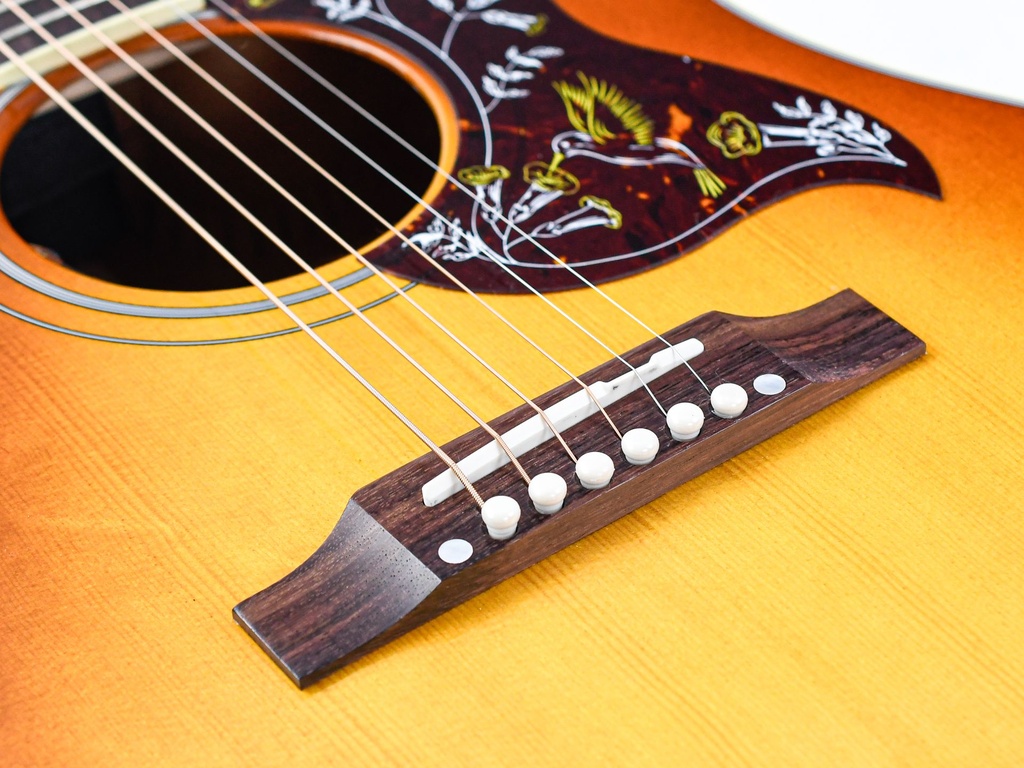 [MCSSHBECHCS] Gibson Hummingbird Standard EC Heritage Cherry Sunburst-10.jpg