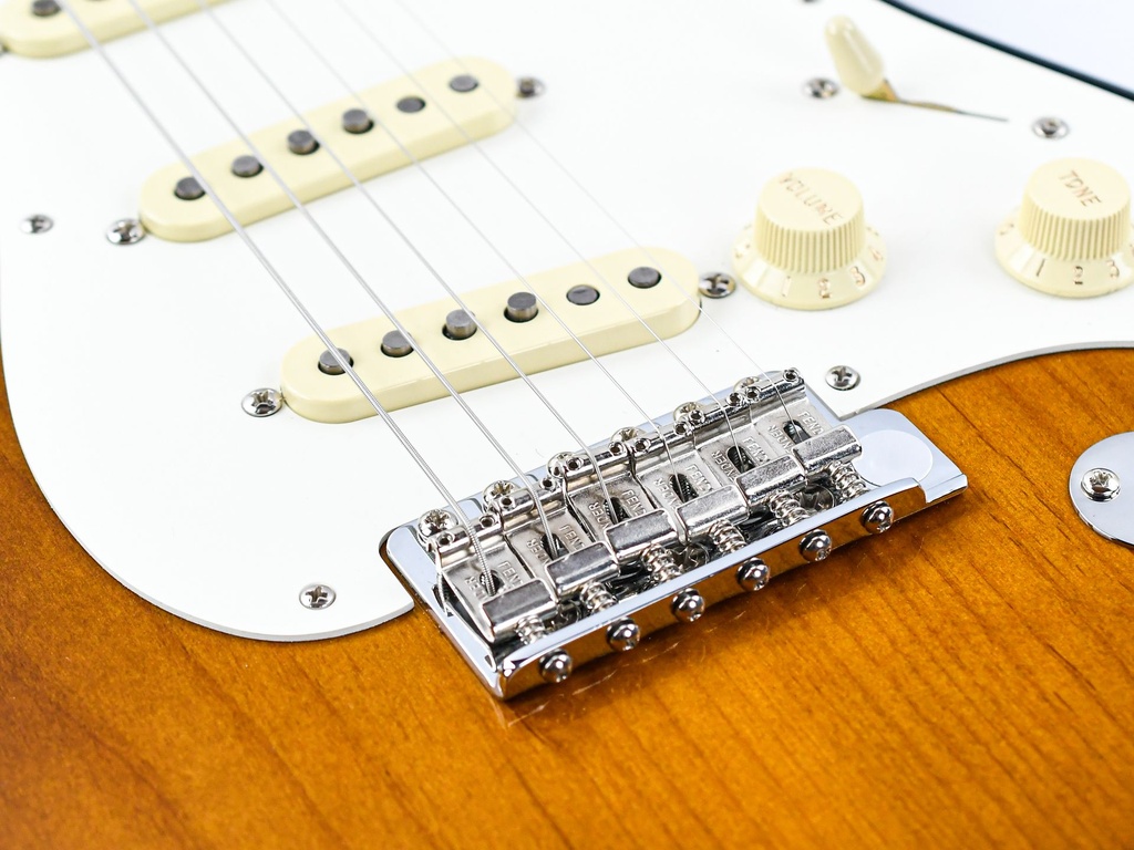 [EJ24177] Fender Stratocaster Eric Johnson 2024 sunburst-9.jpg