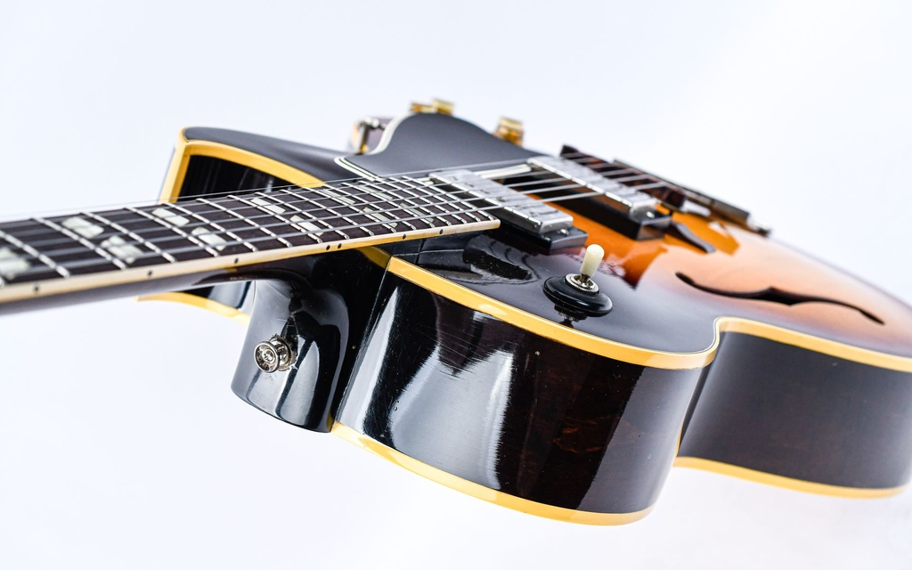 Gibson ES175D Sunburst 1960-8.jpg
