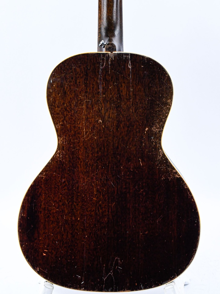 [geen FON] Gibson L0 Sunburst 1937-6.jpg