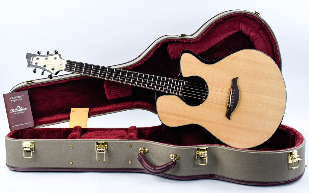 Waanders Grand Fingerstyle Madagascar Rosewood Italian Spruce 2018-1.jpg